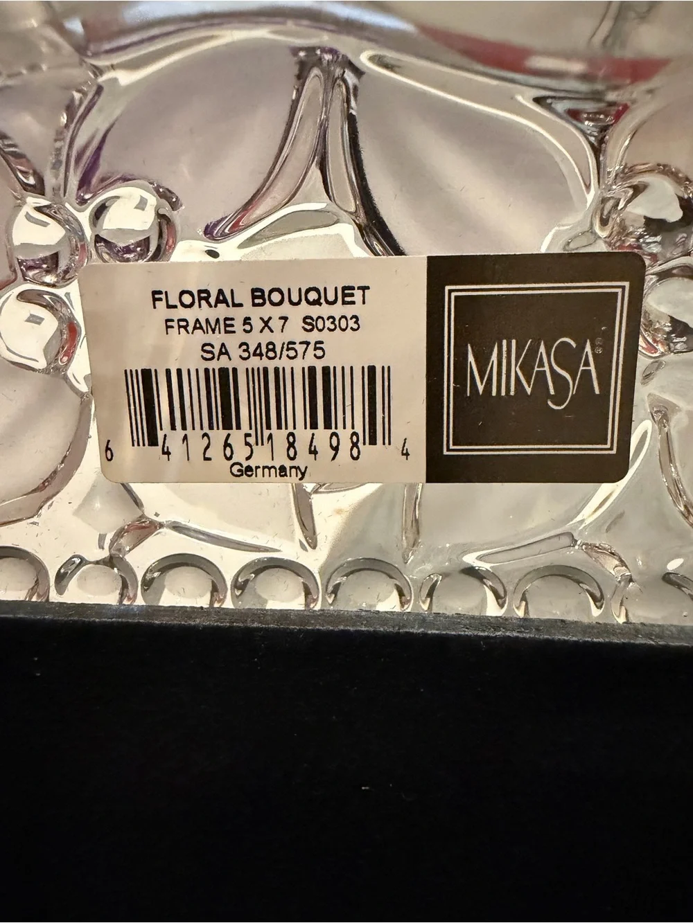 Vintage Mikasa Floral Bouquet 5x7 Glass Crystal Photo Frame Frosted Flowers